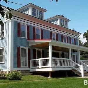 Tin Brook Bed & Breakfast Bed and Breakfast Walden Exterior photo