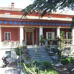 Casa Vacanze Villa Pompeiana Triëst Exterior photo