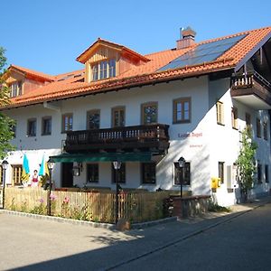 Landhof Angstl - Gaestezimmer Und Tagungsraum Hotel Höslwang Exterior photo