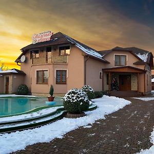 Пансіонат Маленька Квітка Kis Virag Panzio Bed and Breakfast Velyka Byyhan' Exterior photo