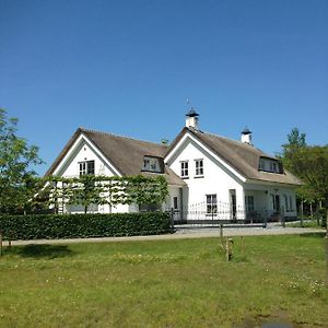 'T Gorsje Bed and Breakfast Goedereede Exterior photo