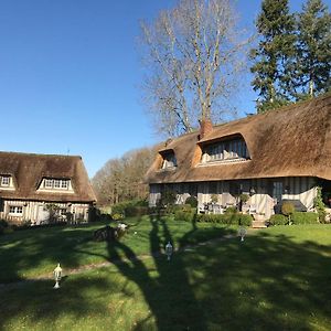 Les Chaumieres Du Pays D'Auge Bed and Breakfast Le Breuil-en-Auge Exterior photo