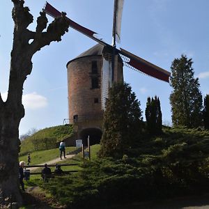 Beekse Brink Bed and Breakfast Loerbeek Exterior photo