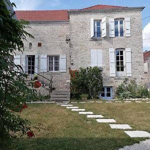 Chambre D'Hotes Esprit De Famille Bed and Breakfast Landreville Exterior photo