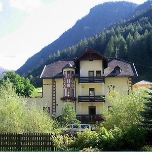 Gasthof Geraerhof Hotel Vals Exterior photo