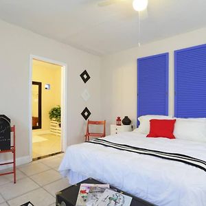 Chic And Comfortable Studio Free Street Parking Appartement Miami Exterior photo