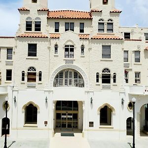 Romantic Studio In The Heart Of Palm Beach - Free Valet Service Appartement Exterior photo