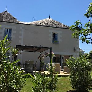 La Bauldiniere Bed and Breakfast Tauxigny Exterior photo