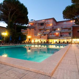 Versilia Palace Hotel Marina di Pietrasanta Exterior photo