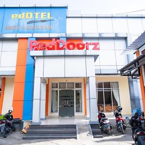 Reddoorz @ Jalan Pendidikan Mataram Hotel Tanjungkarang Exterior photo