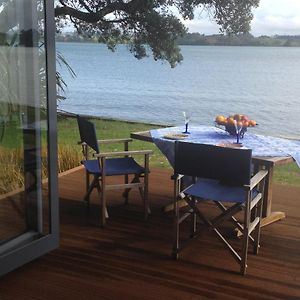 Absolute Waterfront Serenity Near Auckland Appartement Clarks Beach Exterior photo