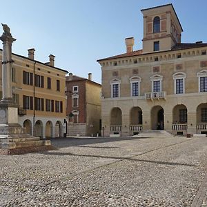 Toson D'Oro Bed & Breakfast Sabbioneta Exterior photo