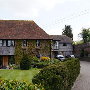 Finchden Barn Appartement Tenterden Exterior photo