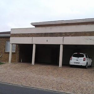 Getaway Self-Catering Tyger Valley Appartement Durbanville Exterior photo