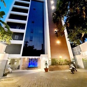 Iswarya Residency Hotel Kottayam Exterior photo