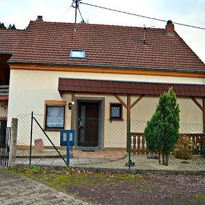 Ferienhaus-Vogelsfelsen Appartement Saarholzbach Exterior photo