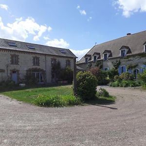 Ferme De La Basse-Cour Bed and Breakfast Gommerville Exterior photo