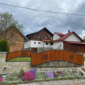 Ethno House Izvor Hotel Vrelo Koreničko Exterior photo