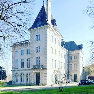 Chateau De Chasseneuil Sur Bonnieure Bed and Breakfast Exterior photo