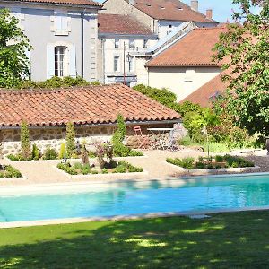 La Chataigne Villa Piégut-Pluviers Exterior photo