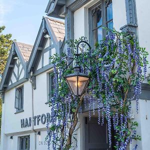 Hartford Hall On School Lane Hotel Northwich Exterior photo