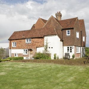 Church Farmhouse, Surrey, Sleeps 10, Large Garden Villa Crowhurst  Exterior photo