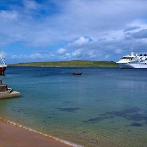 Queens Hotel Lerwick Exterior photo