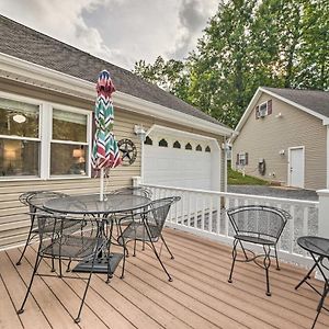 Kentucky Lake House With A Great Outdoor Space! Gilbertsville Exterior photo