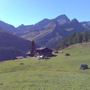 Stadel Soussun Hotel Champoluc Exterior photo