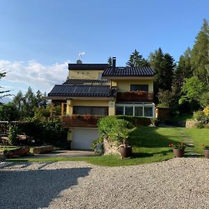 Haus Lasaun Bed and Breakfast Brixen Exterior photo