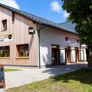 Pension A Restaurace U Sousedu Hotel Strazny Exterior photo