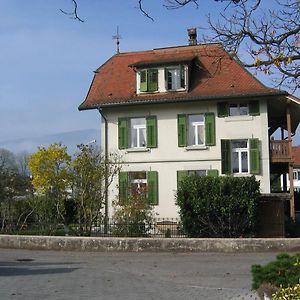 Zimmer Solothurn Doppelbett Appartement Luterbach Exterior photo