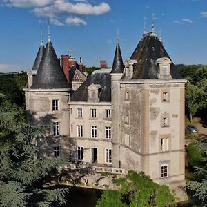 Chateau De Saint Bonnet Les Oules Bed and Breakfast Exterior photo