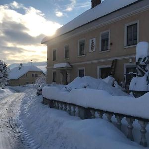 In Einer Wohnung Durch Die Jahrhunderte Feistritz an der Drau Exterior photo