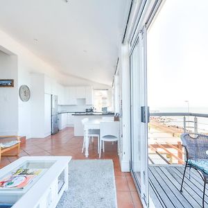 Oceanfront Penthouse Appartement Muizenberg Exterior photo