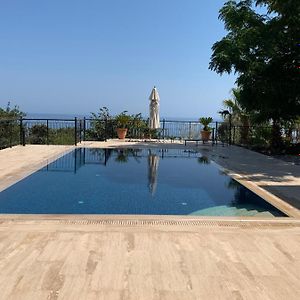 Spectacular Views From This Villa In Lapta Girne Exterior photo