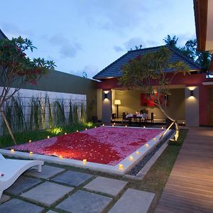 Bali Swiss Villa Seminyak Exterior photo