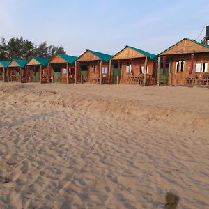 Saxony Beach Huts Hotel Agonda Exterior photo