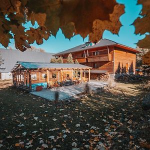 Pension Koliba Komorni Lhotka Hotel Exterior photo