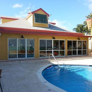 Augusta Bay Bahamas, Exuma Hotel George Town Exterior photo