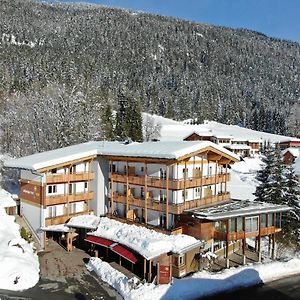 Arlbergerhof Vital Hotel Weissensee Exterior photo