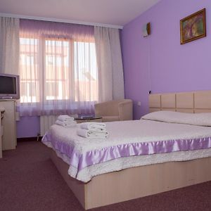 Semeen Hotel Sokol Sandanski Exterior photo