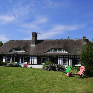 Belle Longere Normande, Cheminee Et Jardin Arbore Villa Canville-les-Deux-Églises Exterior photo