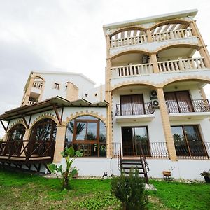 Topset Hotel Girne Exterior photo