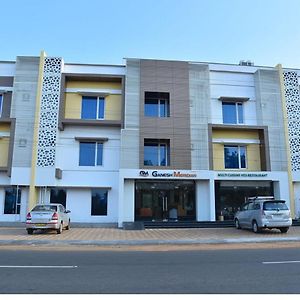 Ganesh Meridian Hotel Tiruppattur Exterior photo