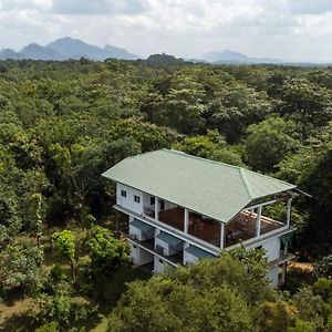 Iwamisou Hotel Sigiriya Exterior photo