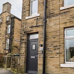 Bunny Rabbit Cottage Keighley Exterior photo