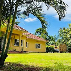 Buutu Nest Bed and Breakfast Jinja Exterior photo