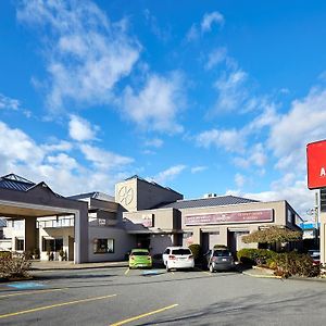 Ramada By Wyndham Abbotsford Hotel Exterior photo