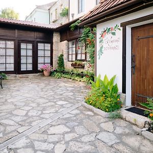 Hetman Hotel Kamjanets-Podilsky Exterior photo